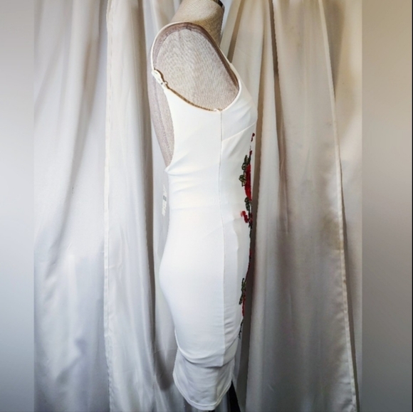 Fashion Nova TAG Sheath Dress, White Rose Spaghetti Strap, Drop Back, XS - Picture 8 of 10